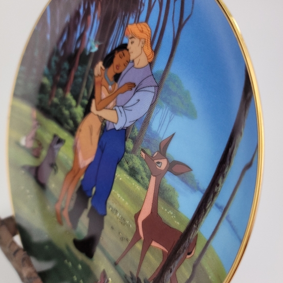 Bradford's Exchange Pocahontas Love's Embrace Disney Collectors Porcelain Plate - Picture 10 of 10
